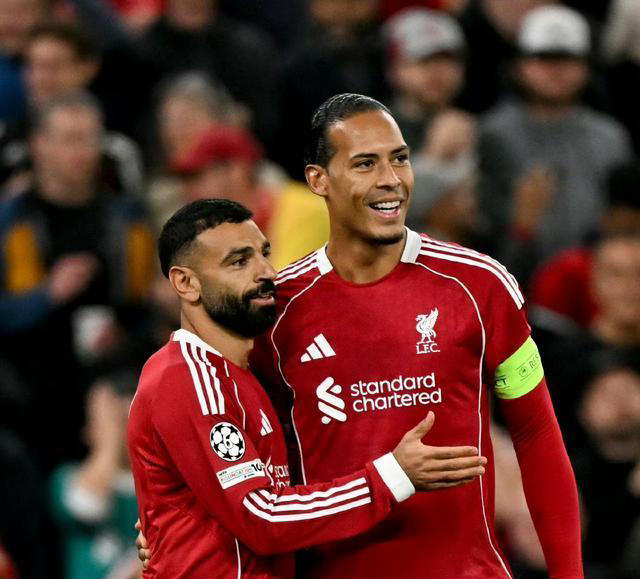 巴塞罗那荣耀传承：登贝莱金球加冕，亚马尔科帕奖卫冕创史